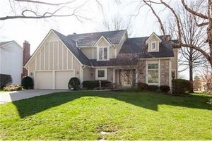 photo 1 of 5001 W 112th Ter, Leawood, KS 66211