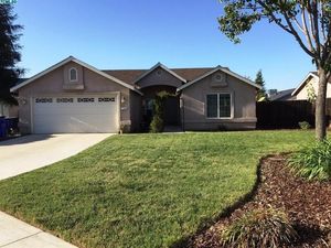photo 1 of 1282 River Ct, Porterville, CA 93257