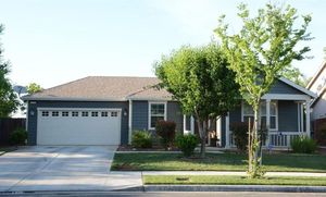 photo 1 of 496 E Abbott Ave, Reedley, CA 93654