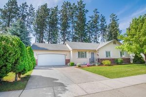 photo 1 of 450 E Sand Wedge Dr, Post Falls, ID 83854