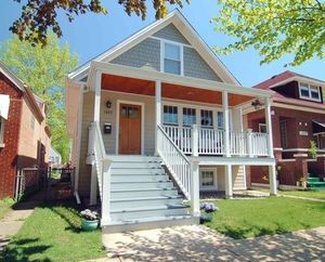 photo 1 of 1527 Elmwood Ave, Berwyn, IL 60402