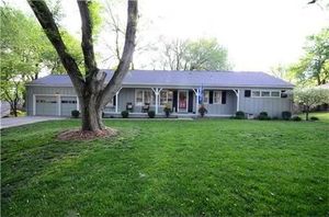 photo 1 of 8909 Cherokee Ln, Leawood, KS 66206