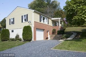 photo 1 of 7443 Watersville Rd, Mount Airy, MD 21771