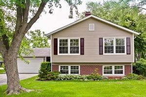 photo 1 of 3 E Berkley Dr., Arlington Heights IL 60004