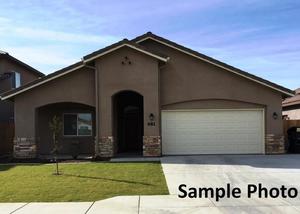 photo 1 of 495 S Wisconsin St, Porterville, CA 93257