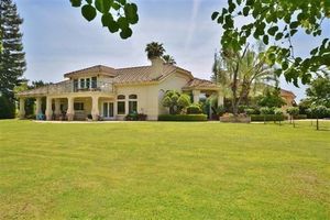 photo 1 of 17958 W Shaw Ave, Kerman, CA 93630