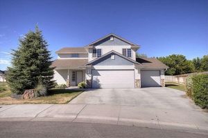 photo 1 of 304 Rio Grande Ct, Homedale, ID 83628