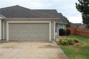 photo 1 of 933 E Wildcat Run St, Gardner, KS 66030