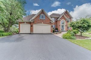 photo 1 of 1N416 Lytham Ct, Winfield, IL 60190