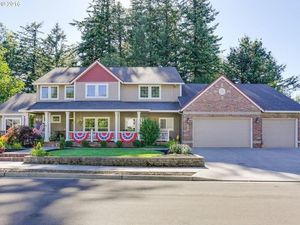 photo 1 of 4447 SE Sweetbriar Ln, Troutdale, OR 97060