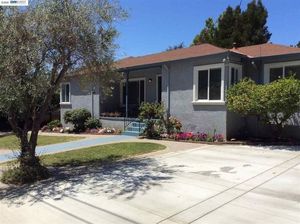 photo 1 of 18837 Sandy Rd, Castro Valley, CA 94546