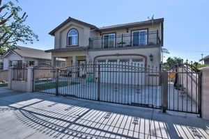 photo 1 of 970 Prune St, Hollister, CA 95023