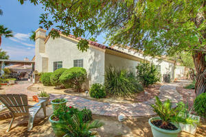 photo 1 of 1130 Tuscarora Dr, Henderson, NV 89011