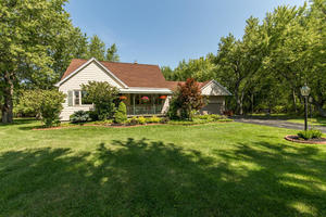photo 1 of 738 Reserve Rd, West Seneca, NY 14224