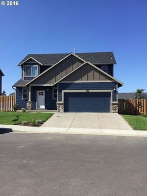 photo 1 of 936 Julie Ln, Molalla, OR 97038