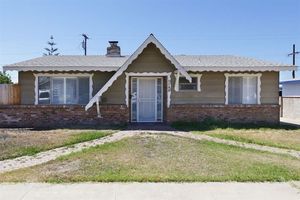 photo 1 of 1198 Wayside Ave, El Cajon, CA 92021