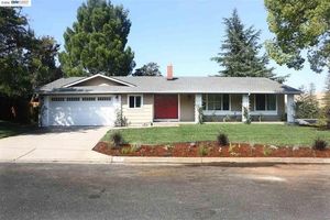 photo 1 of 10 Mt Rainier Ct, Clayton, CA 94517