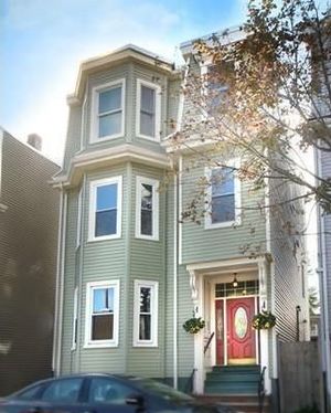 photo 1 of 587 E 4th St Unit 1, Boston, MA 02127