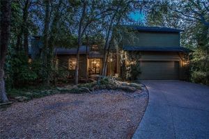 photo 1 of 17309 Stedman Cir, Dallas, TX 75252