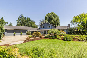 photo 1 of 24994 NE Prairie View Dr, AURORA 97002