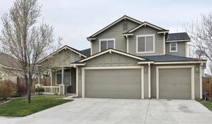 photo 1 of 882 Garnet Way Fernley, NV 89408
