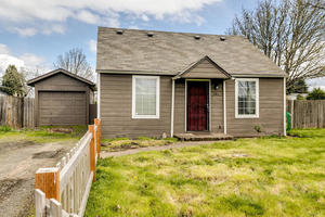 photo 1 of 241 51st St, Springfield, OR 97478