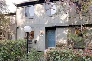 photo 1 of 33 Wintergreen Ct, Novato, CA 94945
