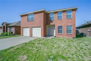 photo 1 of 904 Rutgers Ct, Fort Worth, TX 76120