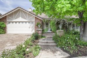 photo 1 of 29007 Catherwood Ct, Agoura Hills, CA 91301