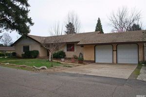 photo 1 of 1536 Crystal Ln, Paradise, CA 95969