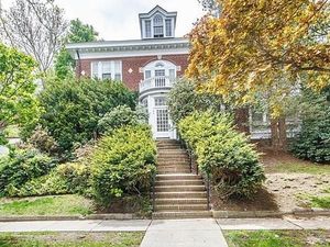 photo 1 of 132 Clark Rd Unit A, Brookline, MA 02445