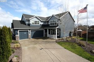 photo 1 of 1220 36th Ave, Forest Grove, OR 97116