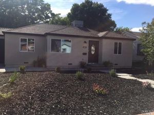 photo 1 of 429 N Washington St, Dixon, CA 95620