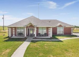 photo 1 of 1415 Lazy Bend Rd, Millsap, TX 76066