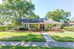 photo 1 of 913 Versailles Cir, Maitland, FL 32751