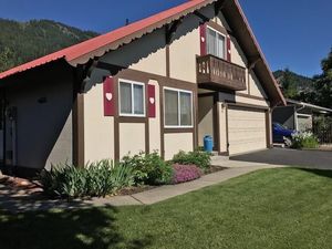 photo 1 of 191 Ogrady St, Leavenworth, WA 98826