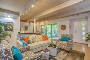 photo 1 of 278 Monroe Dr Apt 23, Mountain View, CA 94040