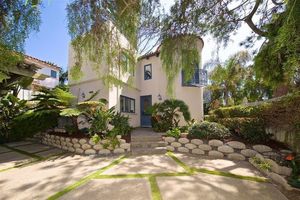 photo 1 of 233 10th St, Del Mar, CA 92014