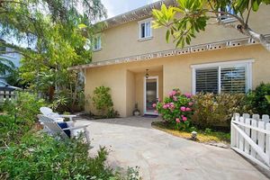 photo 1 of 1243 Hermes Ave, Encinitas, CA 92024