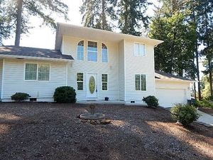 photo 1 of 1150 S 69th Pl, Springfield, OR 97478