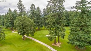 photo 1 of 2830 N Maple Ct, Canby, OR 97013