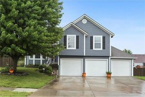 photo 1 of 1307 Cypress Dr, Greenwood, MO 64034