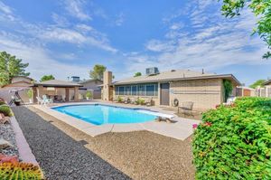 photo 1 of 9227 N 48th Dr, Glendale, AZ 85302