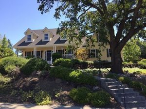 photo 1 of 108 Vine St, Vacaville, CA 95688