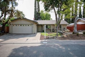 photo 1 of 6905 Amberwick Way, Citrus Heights, CA 95621