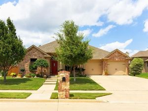 photo 1 of 5701 Caballo St, Fort Worth, TX 76179