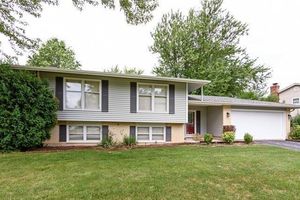 photo 1 of 4120 Dixon Dr, Hoffman Estates, IL 60192