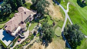 photo 1 of 21875 Rose Of Sharon Ln, Friant, CA 93626