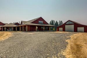 photo 1 of 20525 S Bluebird Ln, Estacada, OR 97023