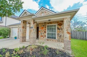 photo 1 of 13306 Gladebeck Ln, Tomball, TX 77377